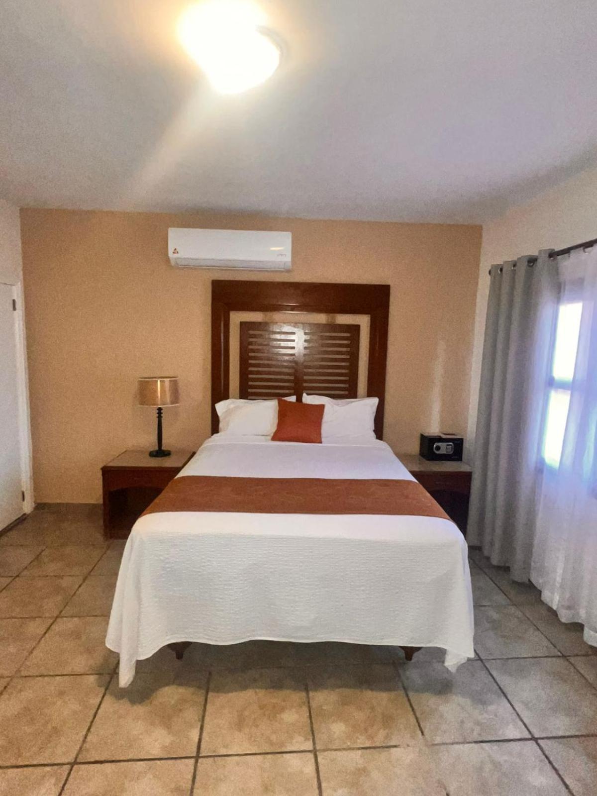 Los Vientos Hotel Bahia de Los Angeles Экстерьер фото